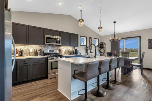 419 Bluebird Drive NW, Isanti, MN 55040