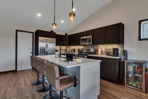 419 Bluebird Drive NW, Isanti, MN 55040
