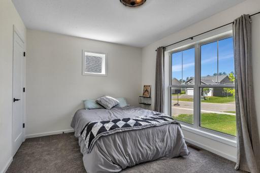 419 Bluebird Drive NW, Isanti, MN 55040