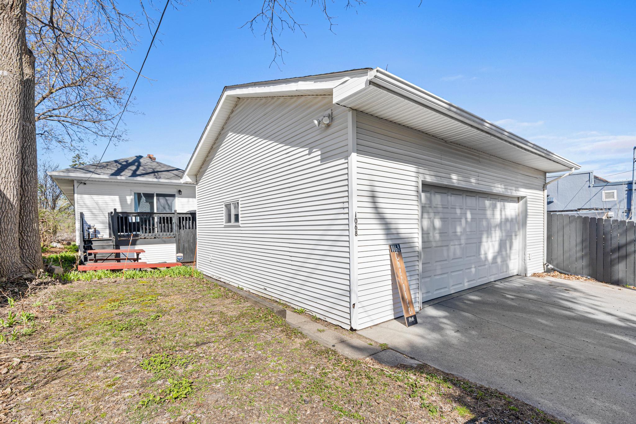 Oversized 2 stall garage