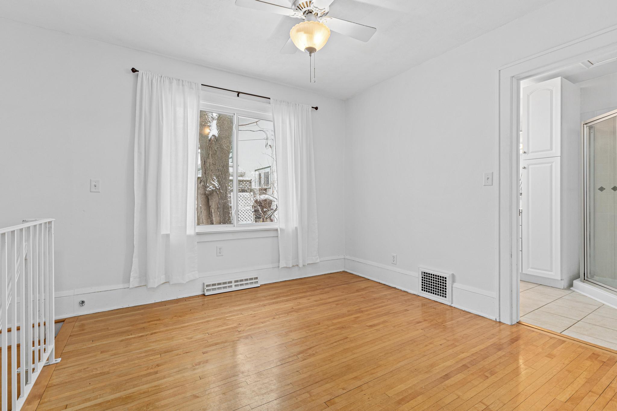 Flex space next to the kitchen