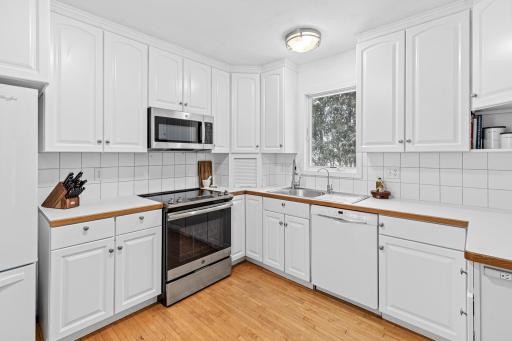 1068 Cherokee Avenue, Saint Paul, MN 55118