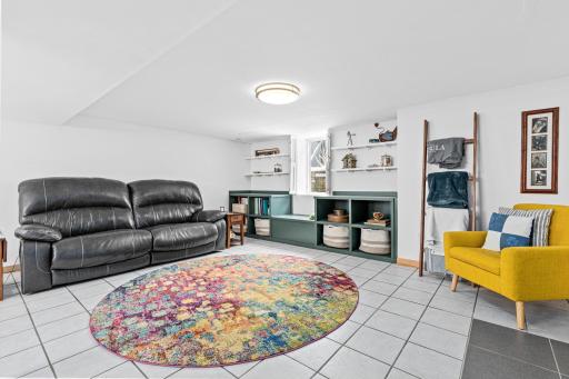 1068 Cherokee Avenue, Saint Paul, MN 55118