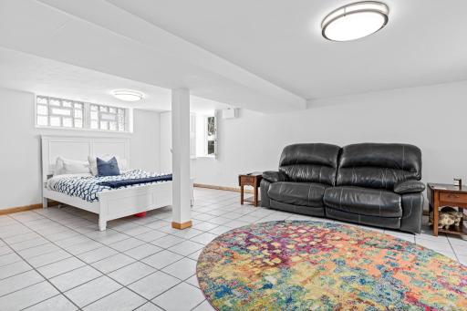 1068 Cherokee Avenue, Saint Paul, MN 55118