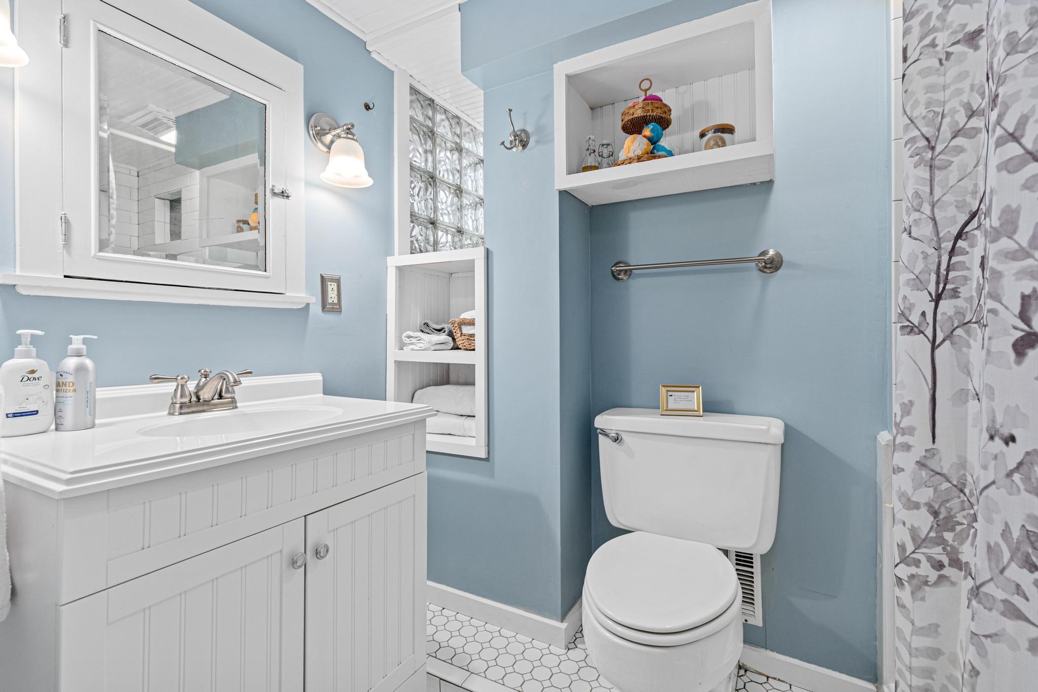 Basement full bathroom