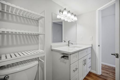 7526 W 111th Street, Bloomington, MN 55438