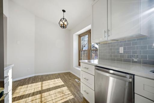 7526 W 111th Street, Bloomington, MN 55438