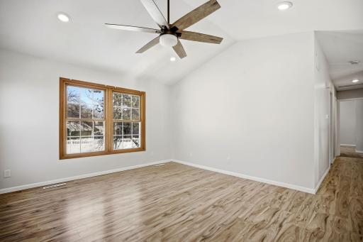 7526 W 111th Street, Bloomington, MN 55438