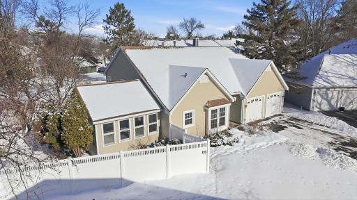 7526 W 111th Street, Bloomington, MN 55438