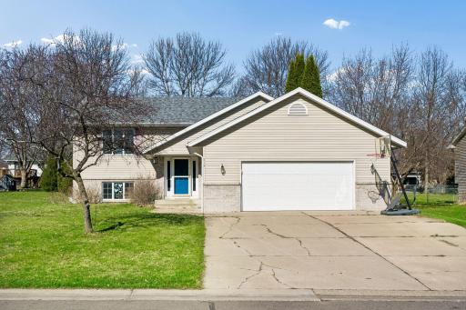 513 4th Street SW, Saint Michael, MN 55376