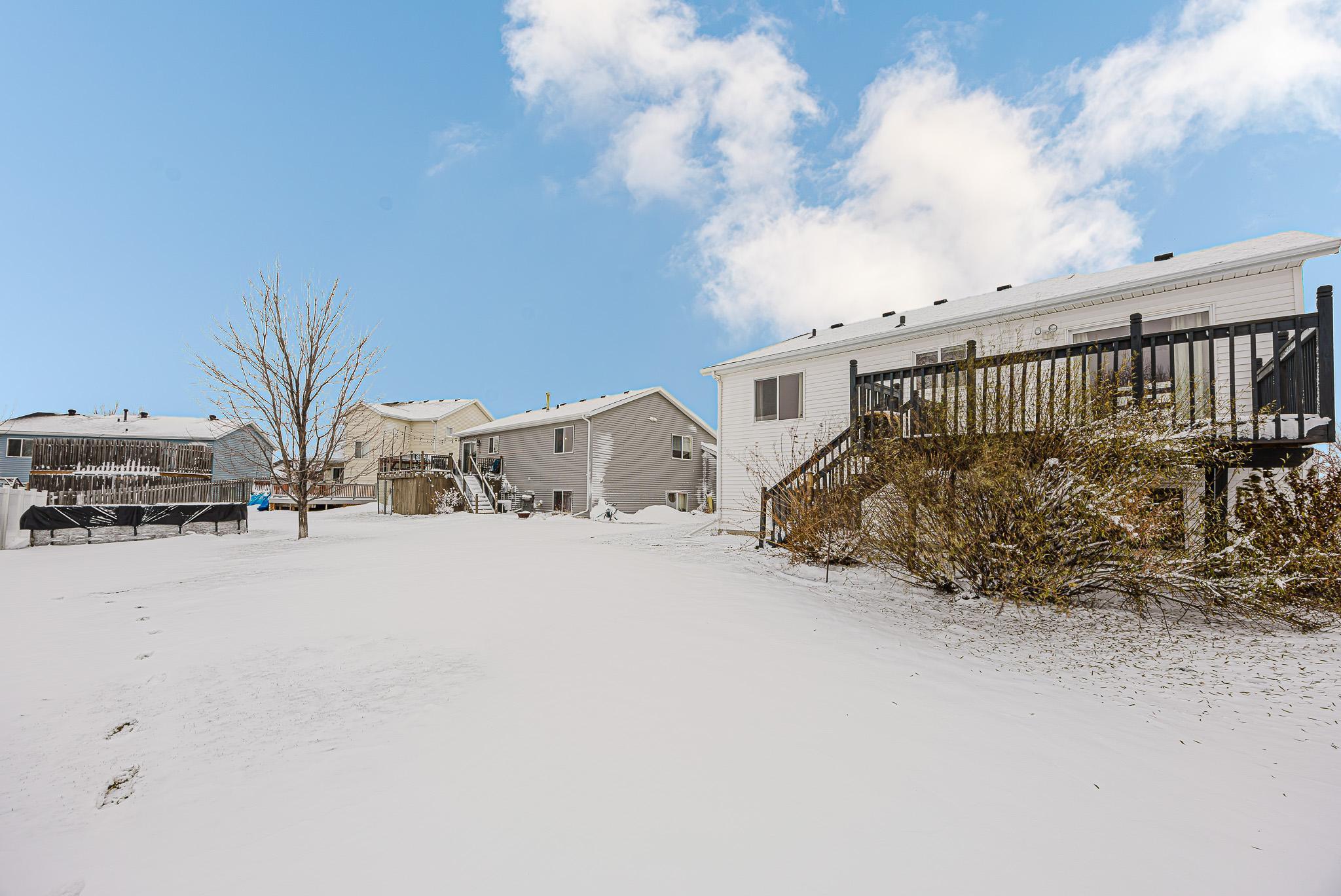 909 38 1-2 Ave W West Fargo, ND 58078-41.jpg
