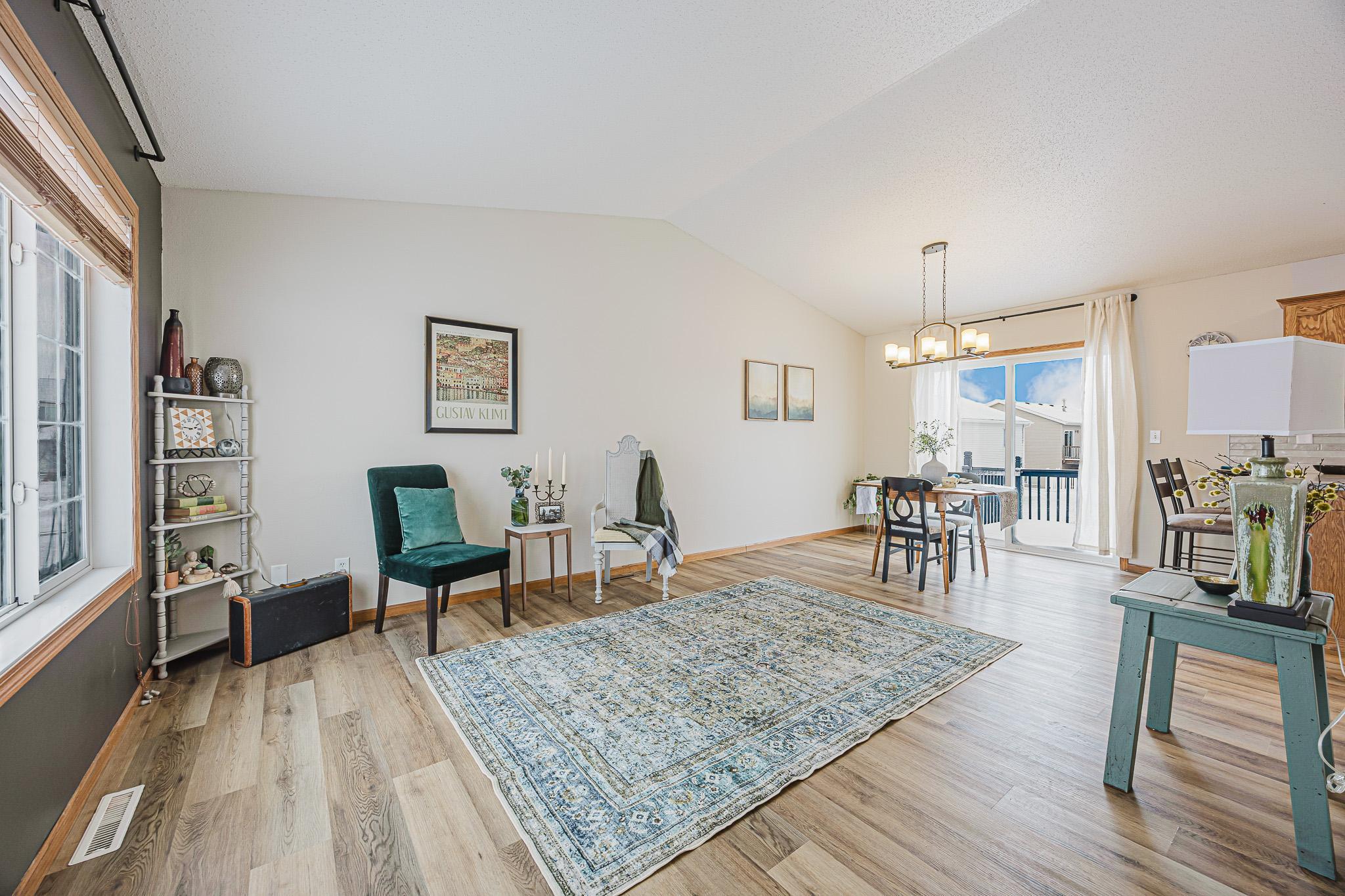 909 38 1-2 Ave W West Fargo, ND 58078-7.jpg