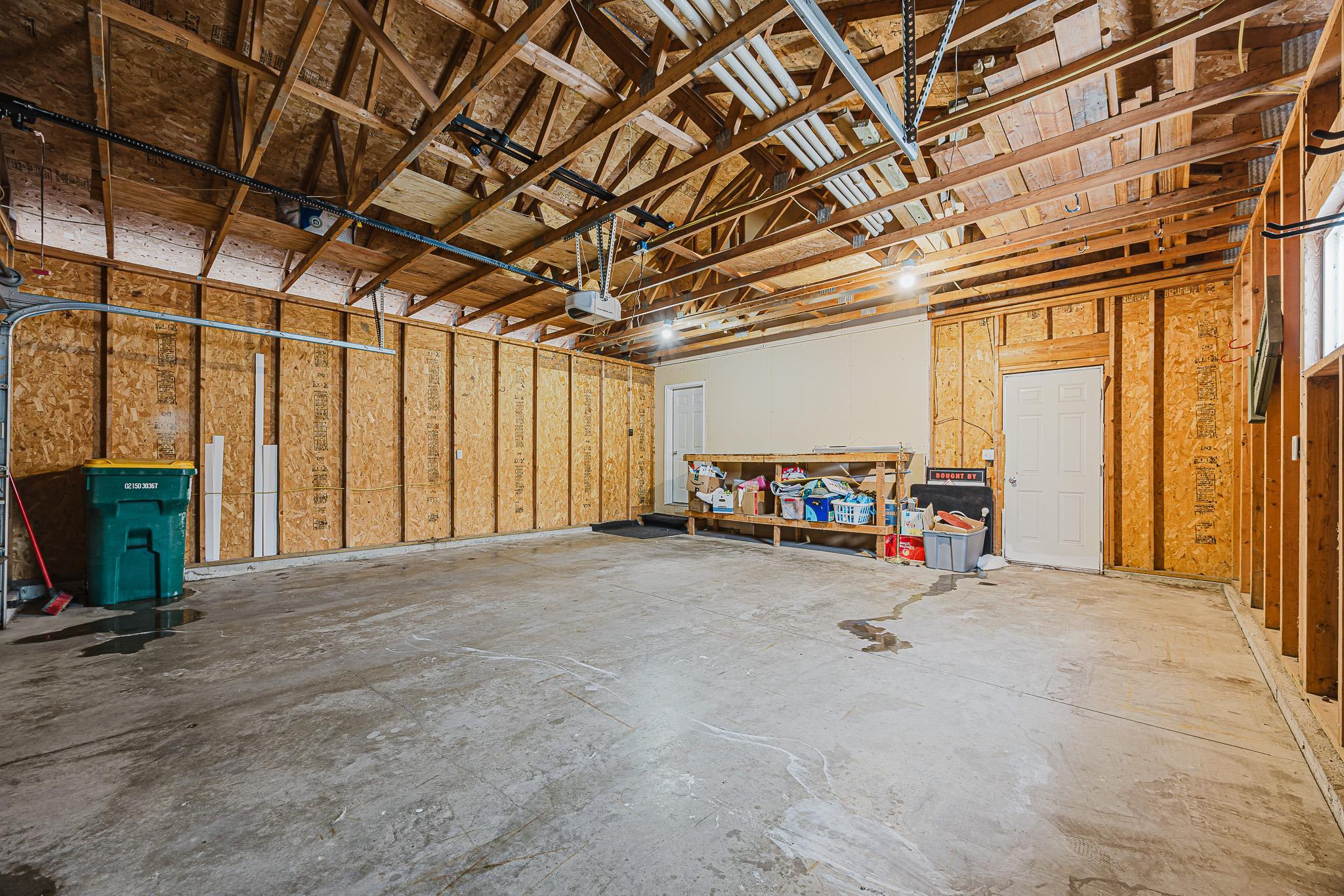 909 38 1-2 Ave W West Fargo, ND 58078-34.jpg