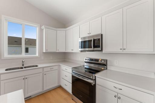 1356 Wisteria Lane, New Richmond, WI 54017