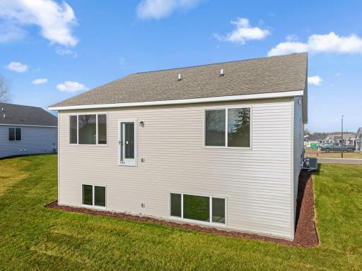 1356 Wisteria Lane, New Richmond, WI 54017