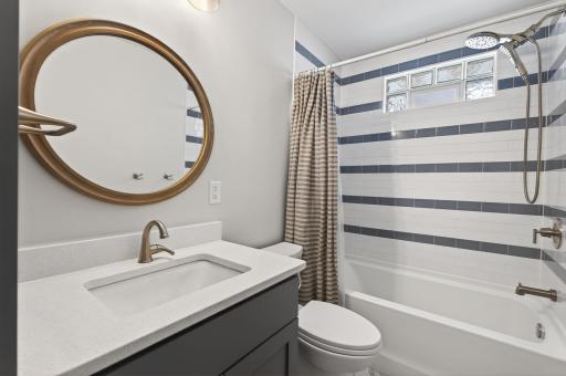 939 Park Avenue, Mahtomedi, MN 55115