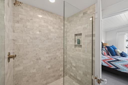 939 Park Avenue, Mahtomedi, MN 55115