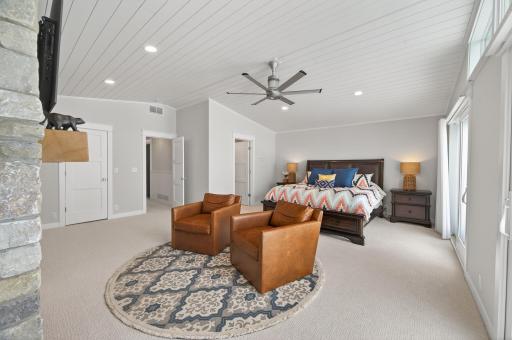 939 Park Avenue, Mahtomedi, MN 55115