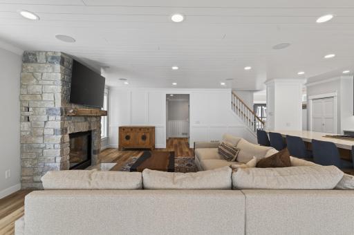 939 Park Avenue, Mahtomedi, MN 55115