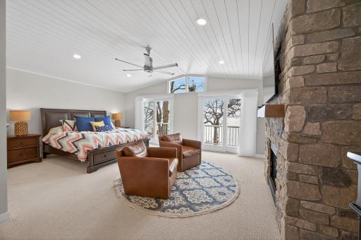 939 Park Avenue, Mahtomedi, MN 55115