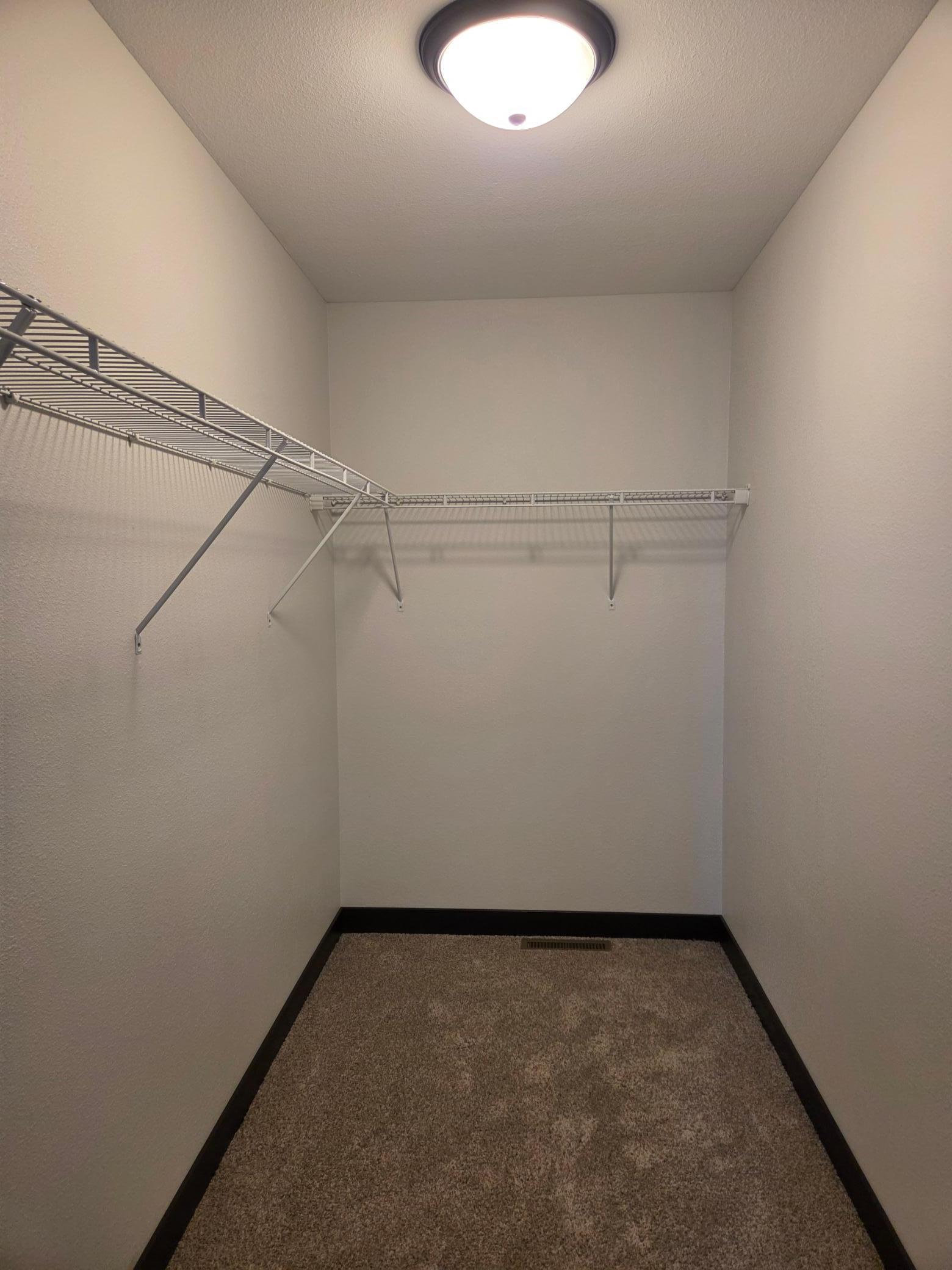 *ACTUAL PROPERTY* Master Closet