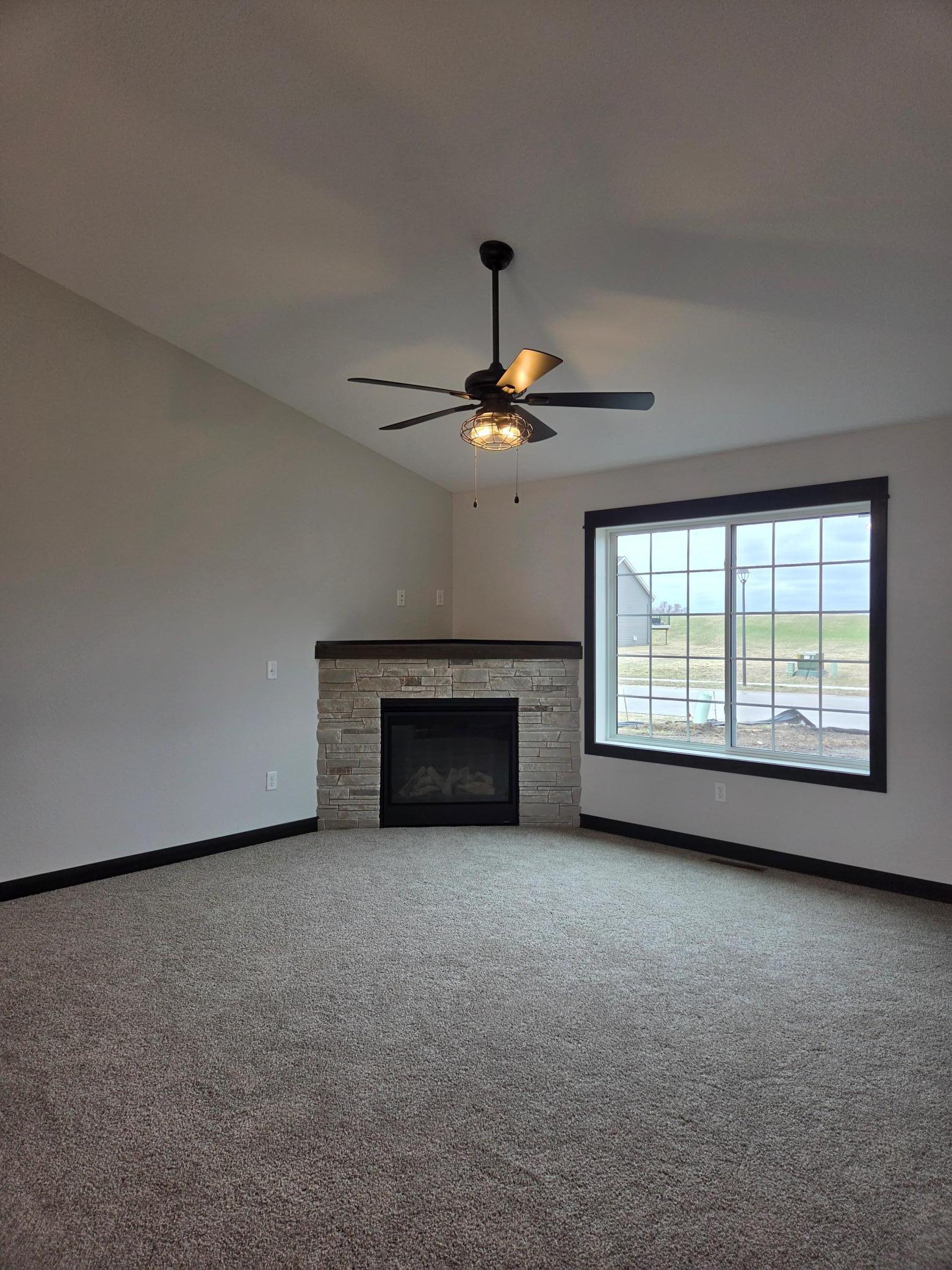 *ACTUAL PROPERTY* Living Room