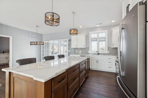 951 Cedar Avenue E, Hector, MN 55342