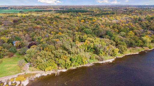 15283 CounThis property combines, acreage, shoreline, outbuildings, and river views in the desirable Elk River location.