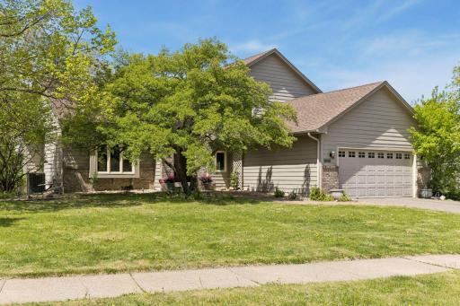 3895 Minnesota Lane N, Minneapolis, MN 55446