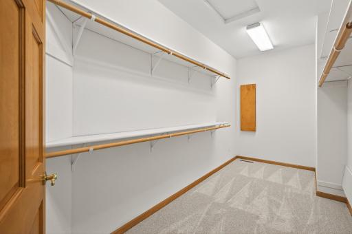 2520 Arbor Court, Saint Paul, MN 55120