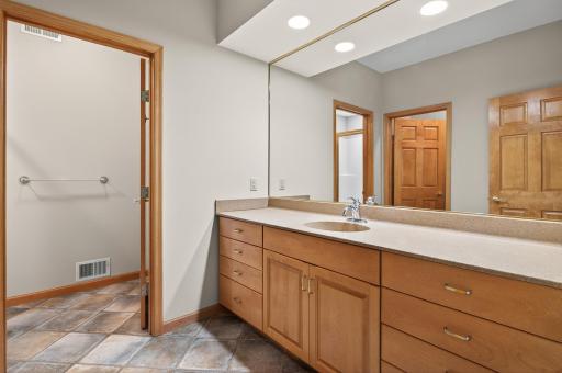 2520 Arbor Court, Saint Paul, MN 55120