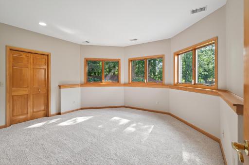 2520 Arbor Court, Saint Paul, MN 55120