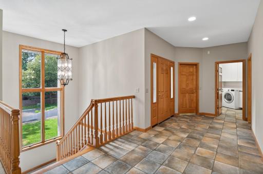 2520 Arbor Court, Saint Paul, MN 55120
