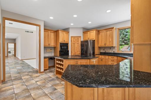 2520 Arbor Court, Saint Paul, MN 55120