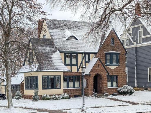 742 Goodrich Avenue, Saint Paul, MN 55105