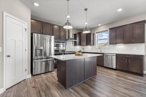 Upgraded Kitchen w/ Dovetail + Soft Close Cabinets