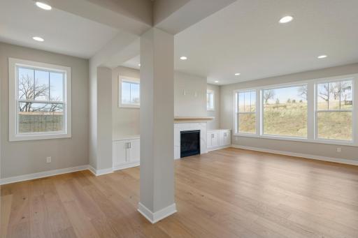 5512 Scenic Loop Run, Chaska, MN 55386