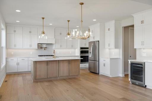 5512 Scenic Loop Run, Chaska, MN 55386