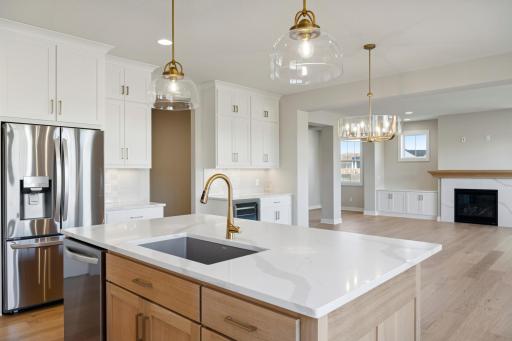 5512 Scenic Loop Run, Chaska, MN 55386