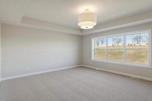 5512 Scenic Loop Run, Chaska, MN 55386