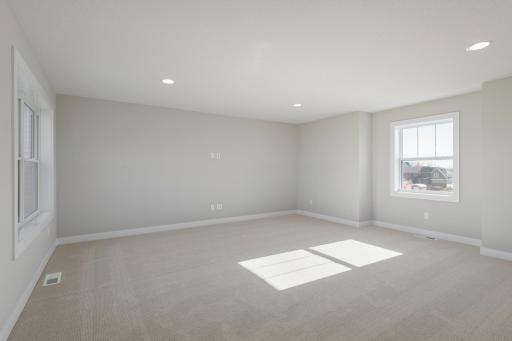 5512 Scenic Loop Run, Chaska, MN 55386