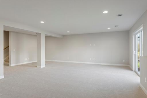 5512 Scenic Loop Run, Chaska, MN 55386