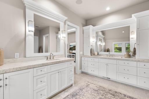 1595 Locust Hills Circle, Wayzata, MN 55391