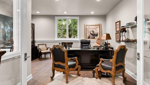 1595 Locust Hills Circle, Wayzata, MN 55391