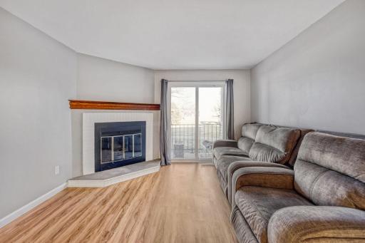 1713 Fulham St Unit F - Web Quality - 007 - 06 Living Room.jpg