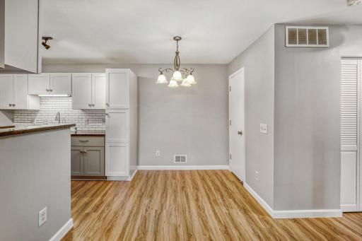1713 Fulham St Unit F - Web Quality - 010 - 09 Kitchen.jpg