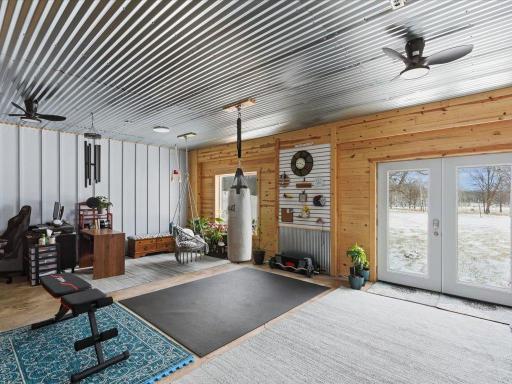 Walk out level bonus room