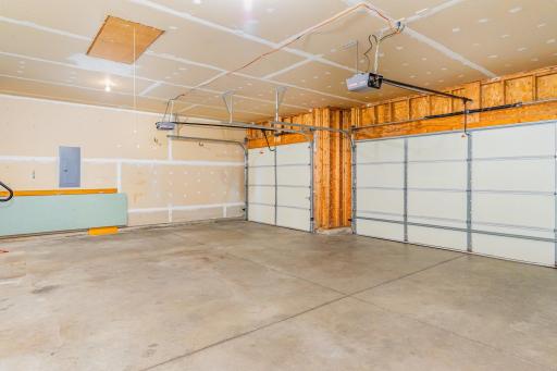 3-Car Garage