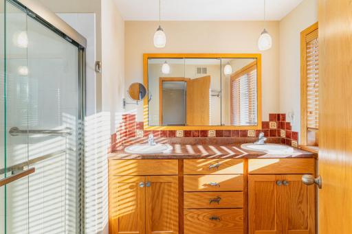 En Suite 3/4 Bathroom