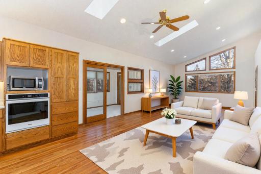 732 Hi Park Avenue, Red Wing, MN 55066